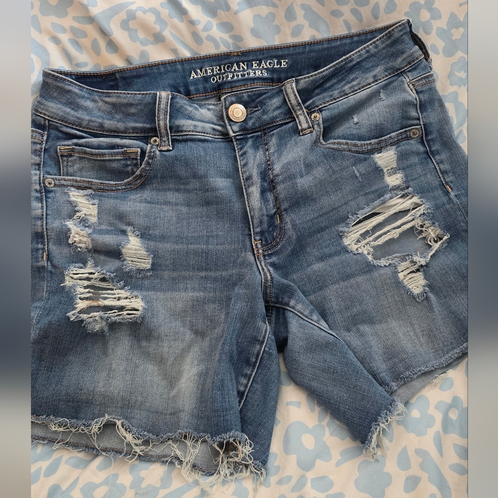 American Eagle Outfitters Distressed Blue Denim Jeans